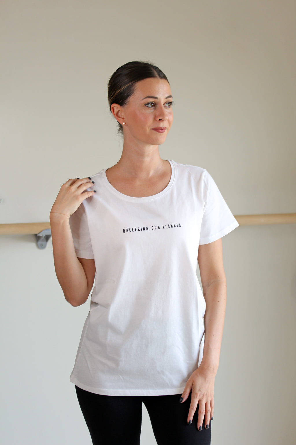 T-SHIRT BALLERINA CON L'ANSIA